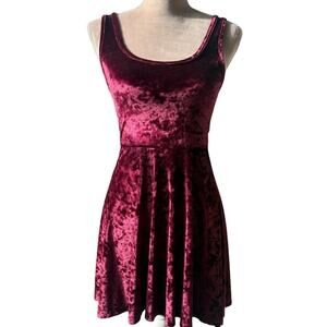 TOPSHOP | Crushed Velvet Skater Mini Sleeveless Dress Burgundy Whimsigoth Size 2
